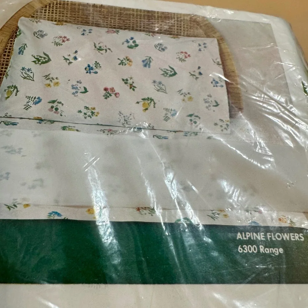 Vintage St. Mary's Aline Flowers Fitted Sheet NOS Double Full Floral Cottagecore